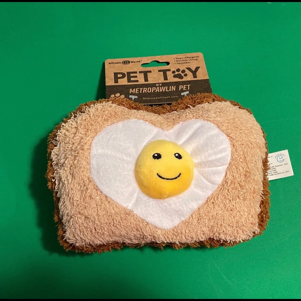 Plush Heart Shaped Egg On Toast Dog Toy 5”x7”